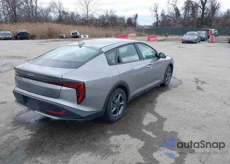 2025 Kia K4 Lxs from USA, damaged, VIN 3KPFT4DE0SE013825